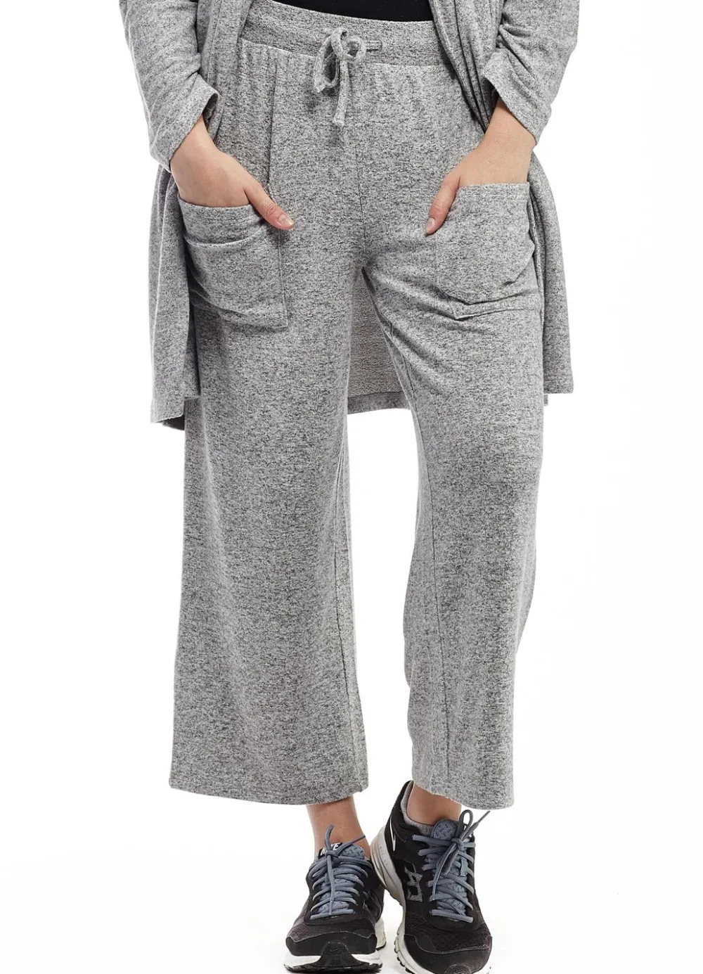 La Cera™ Capri Deportivo De Talla Grande The Comfort Collection