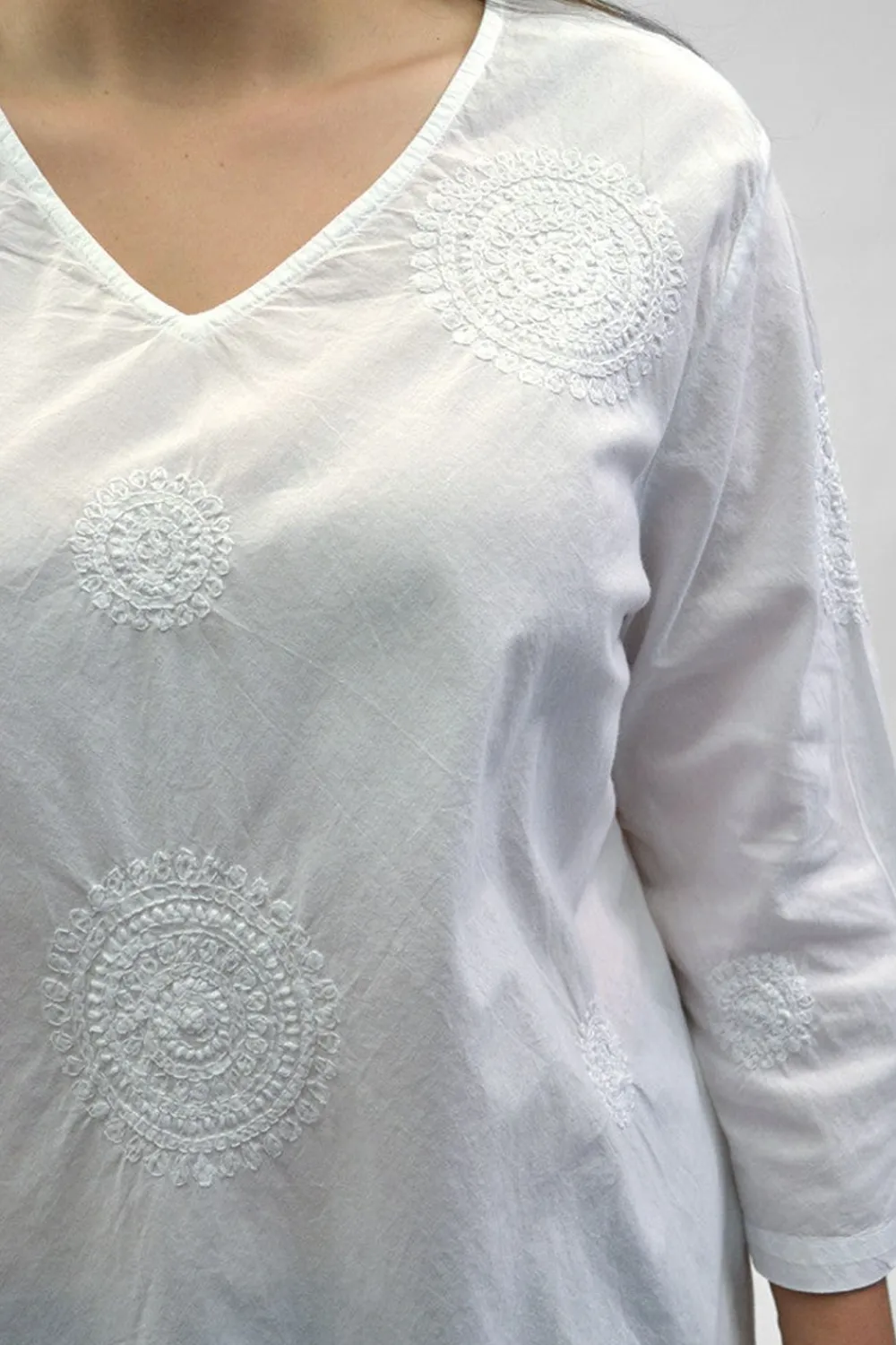 La Cera™ La Cera Camisa Casual Con Cuello En V Bordada Blanca Talla Grande
