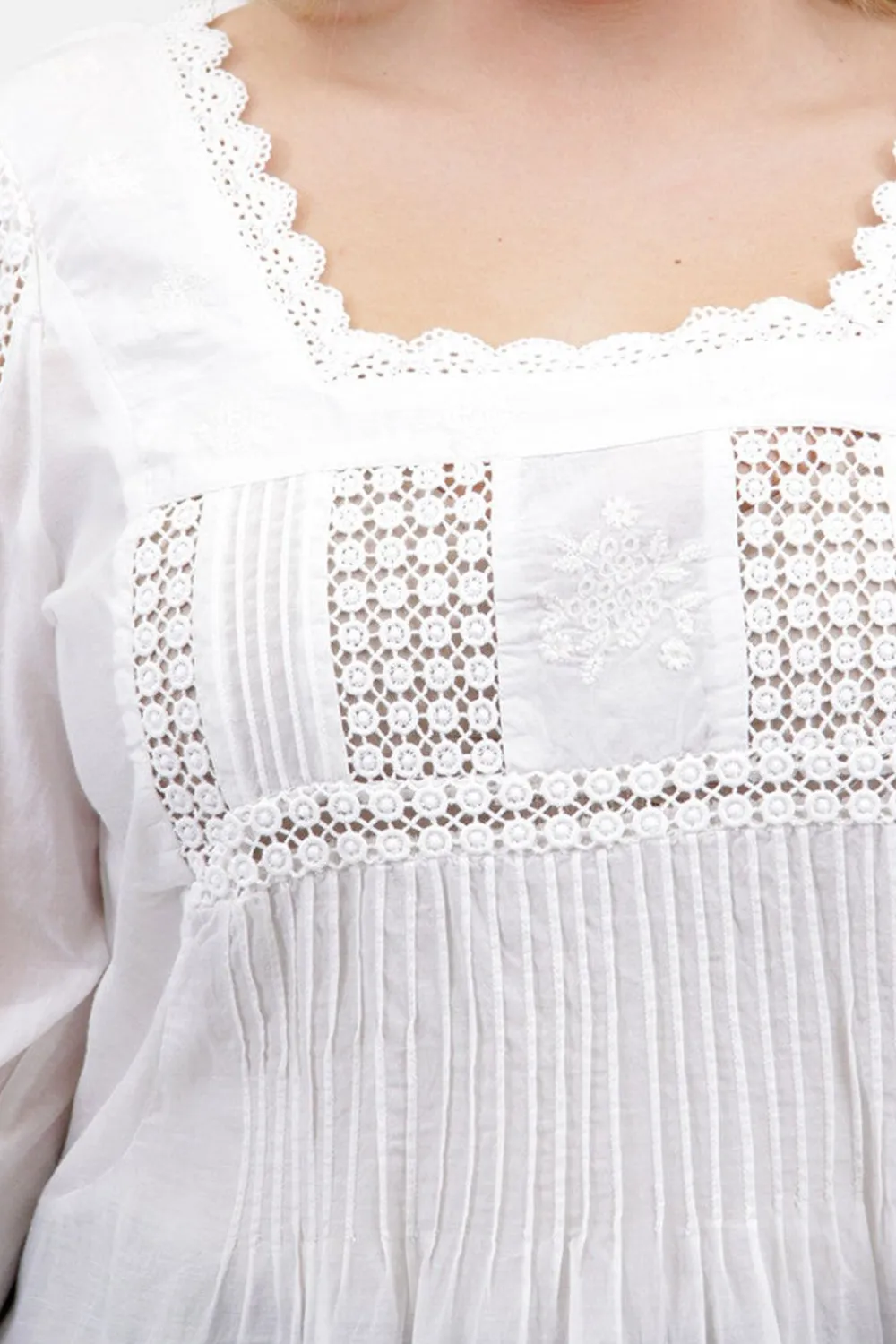 La Cera™ Top Con Detalle De Encaje Y Manga Larga De Talla Grande La Cera