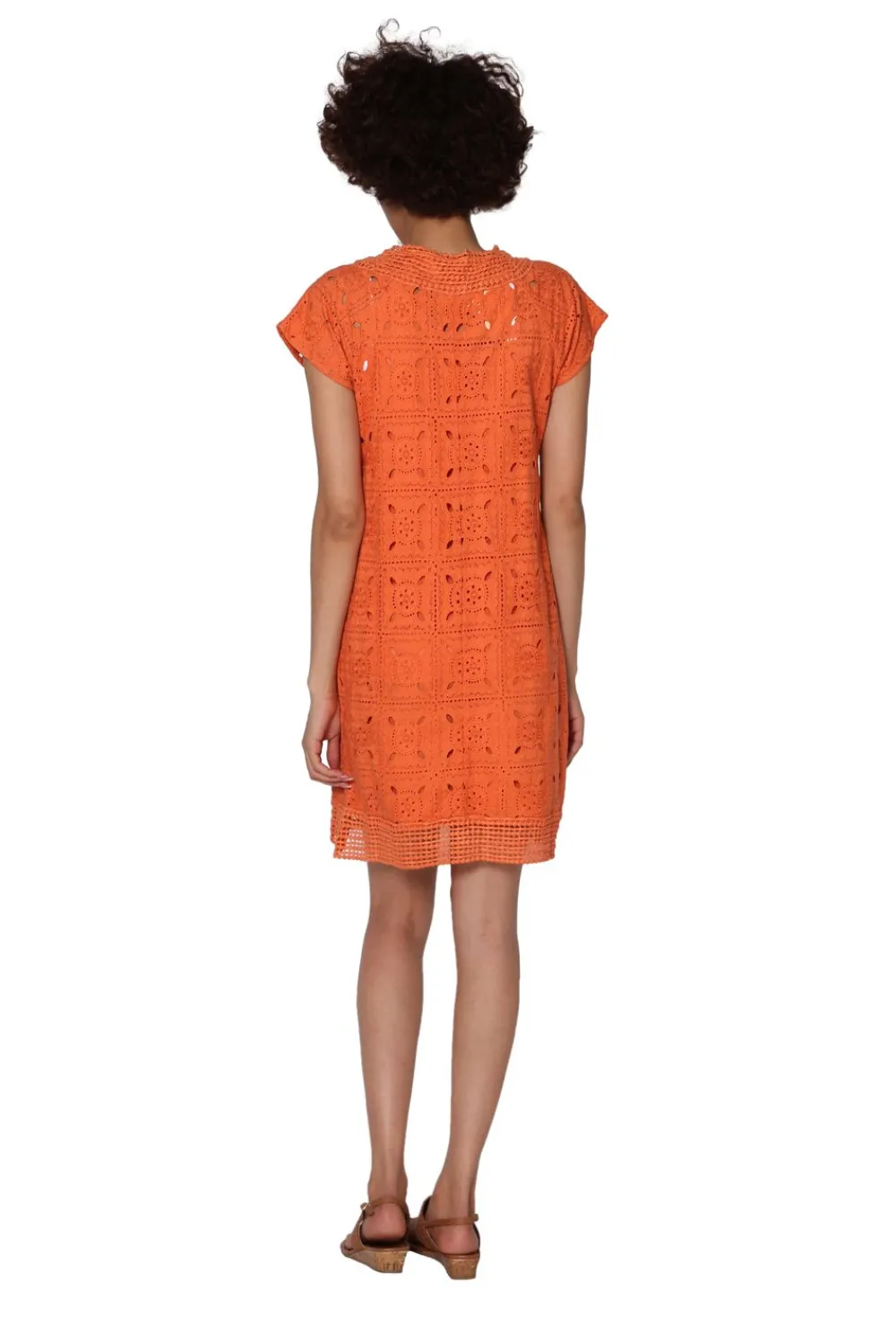 La Cera™ Vestido Con Mangas Japonesas Y Encaje Con Medallones De La Cera